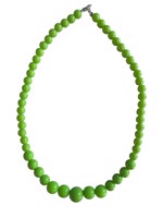 Halskæde med plastperler; Kamma - grøn